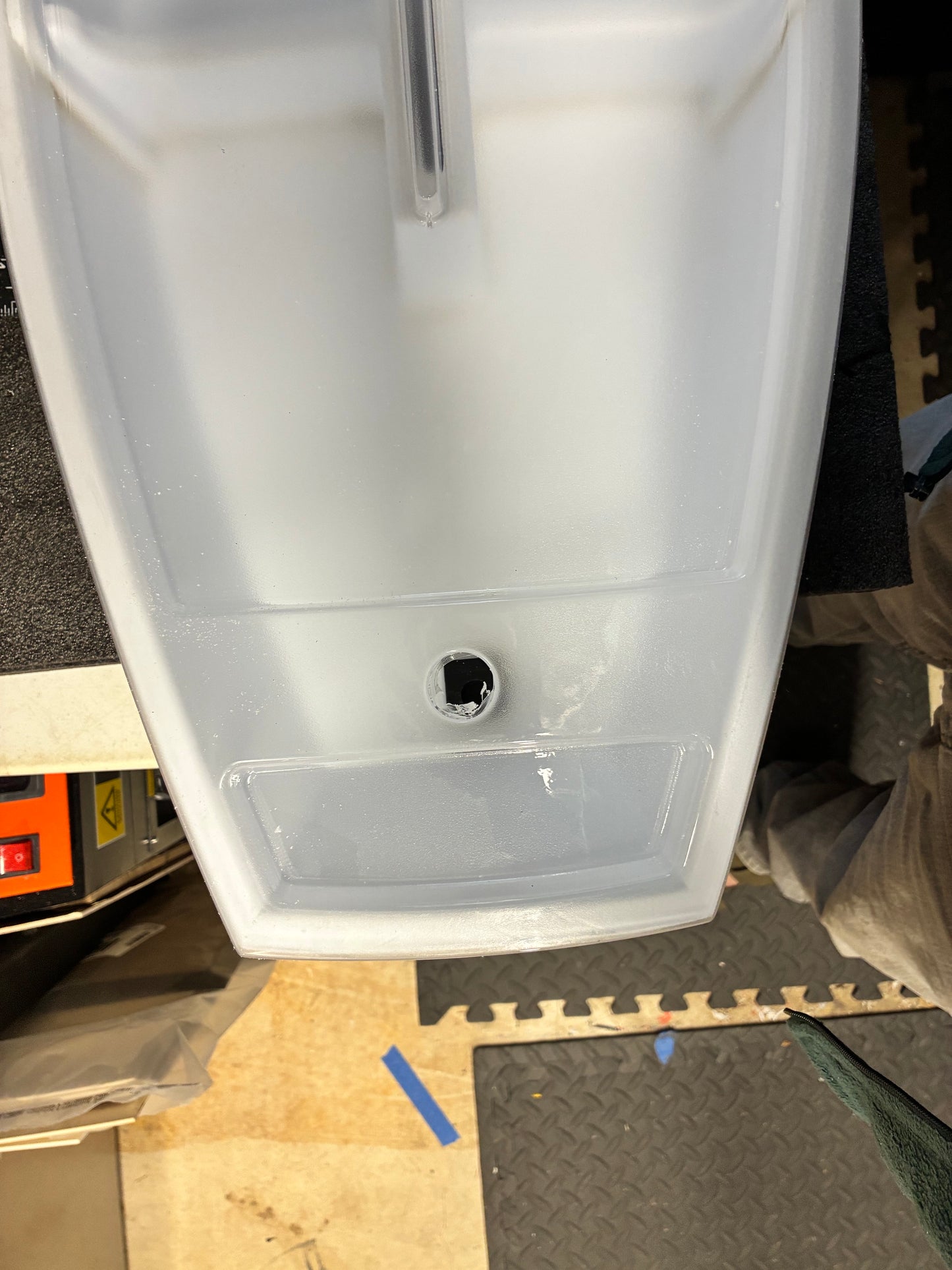 Level 1 Kit - Hull, Deck with servo cover, Thwart & Trunk, Mast Step, Rudder Post