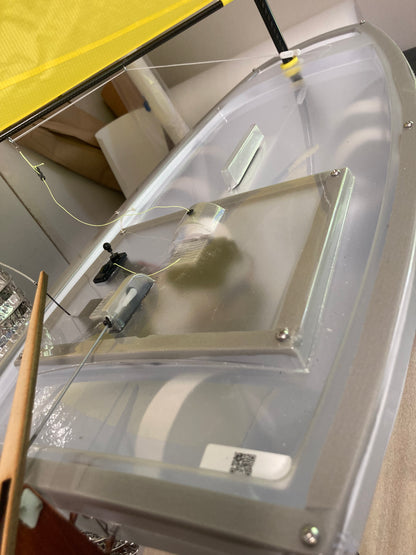 Miniopti Hull#0153 complete with Yellow Sail and accents