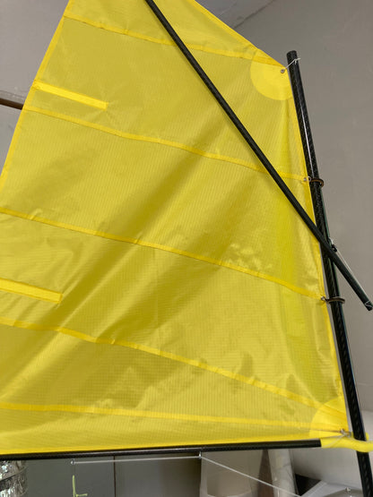 Miniopti Hull#0153 complete with Yellow Sail and accents